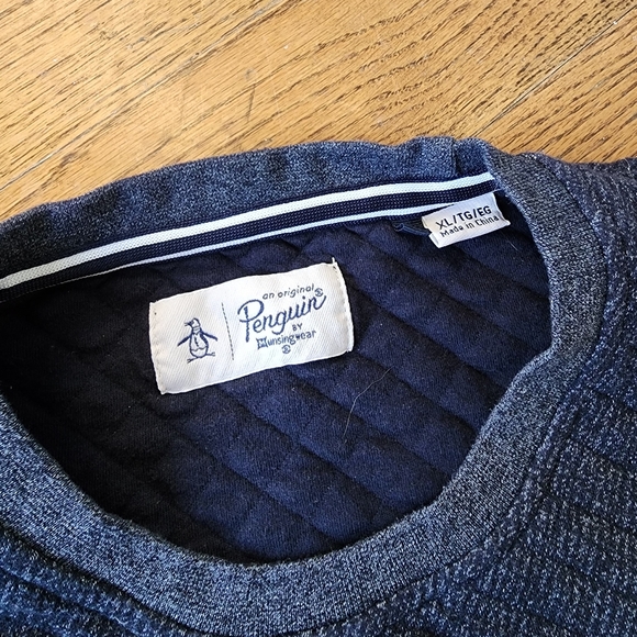 Penguin Brand Sweatshirt - Picture 3 of 4